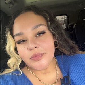 Hi I'm feli!!! 🌹✨